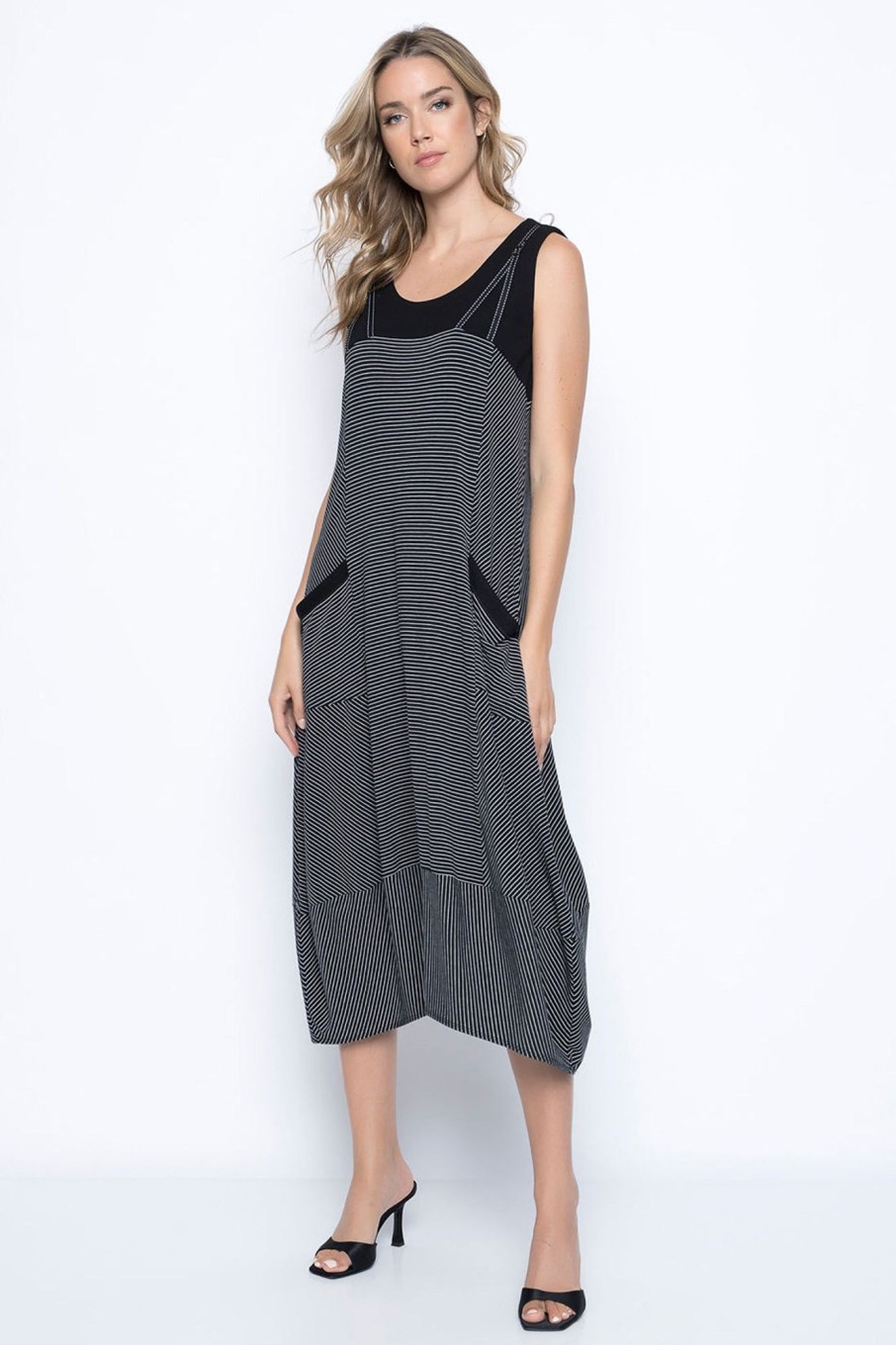 Picadilly Canada | Sleeveless Strappy Balloon Dress Black