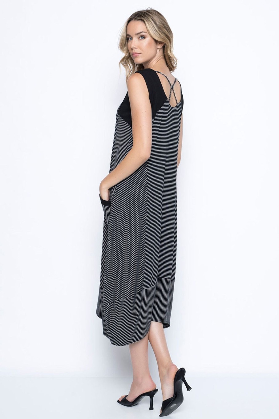 Picadilly Canada | Sleeveless Strappy Balloon Dress Black